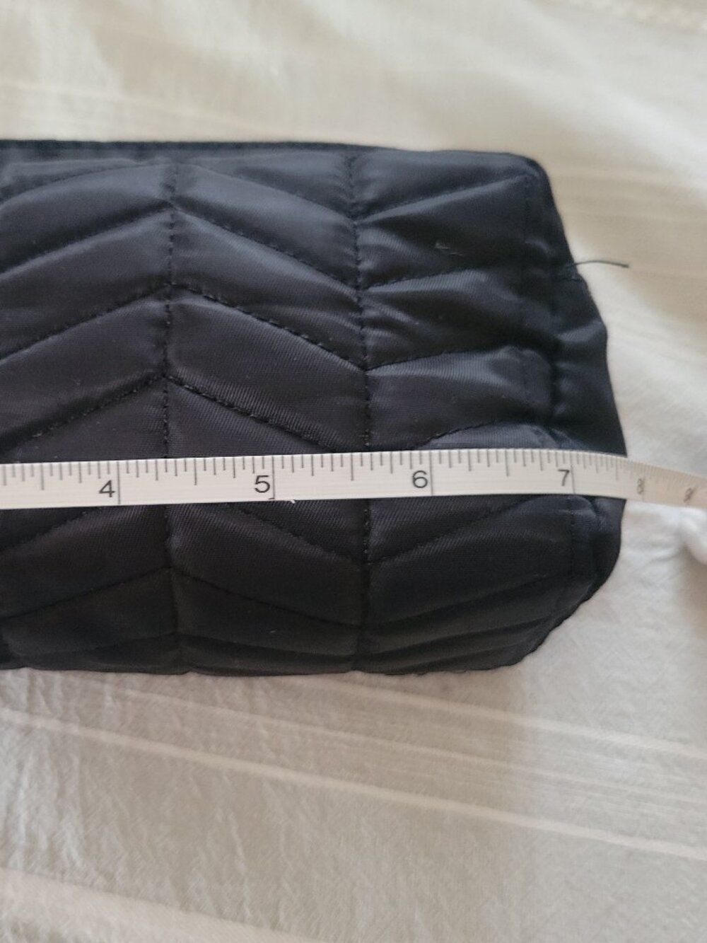 Chevron Quilted Double-Zip Makeup Bag Black Gold - Picture 9 of 10